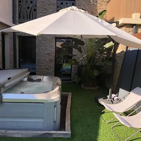 Giens, Superb High-end With Jacuzzi דירה *
